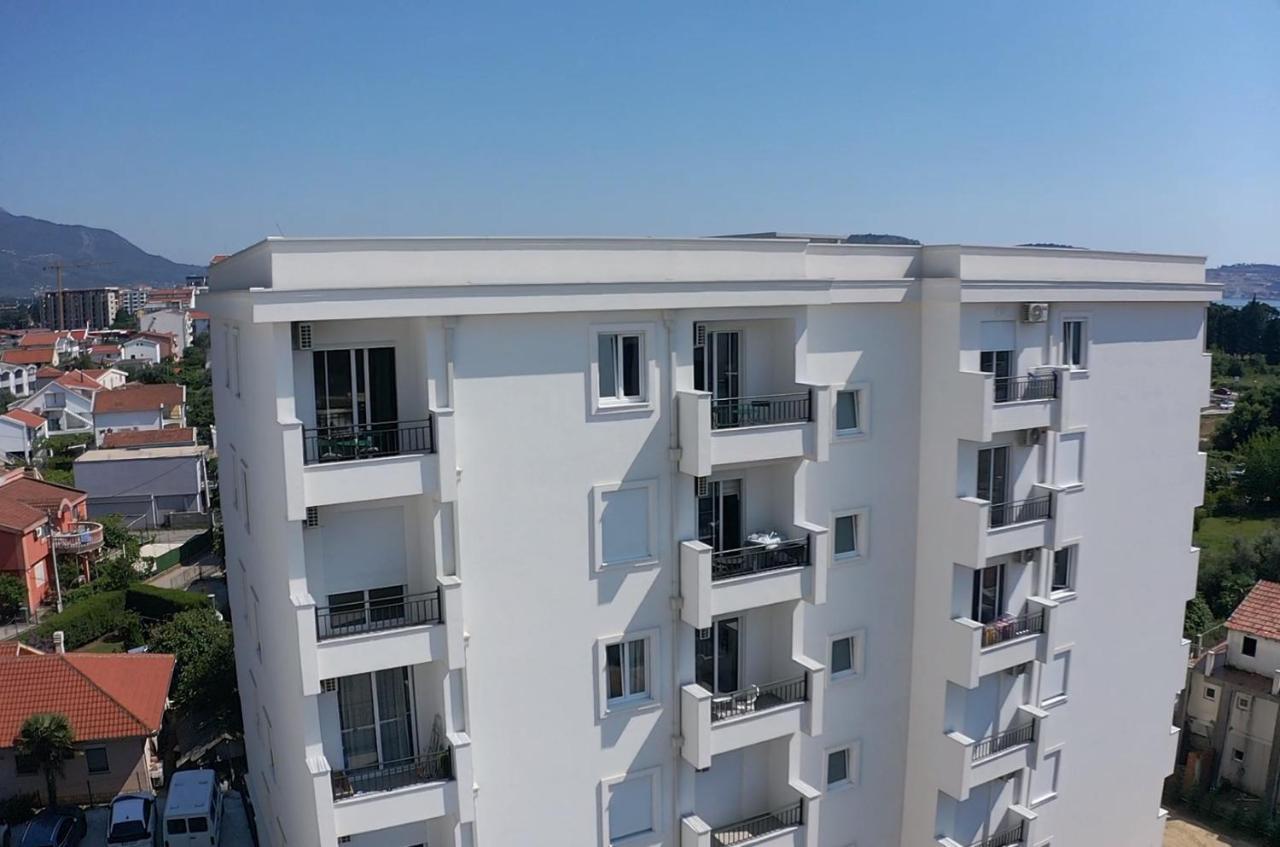 Grace Apartments バール エクステリア 写真